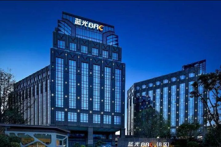 “西南龍頭房企”2100億負債壓頂，業(yè)績增速驚現(xiàn)大幅下滑