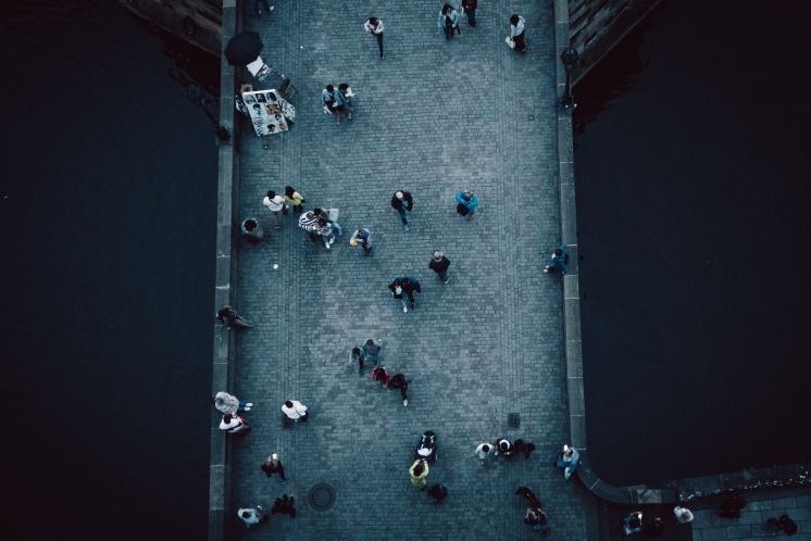 5萬億網(wǎng)貸行業(yè)，天塌了！