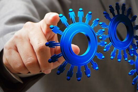 突發(fā)！兩輛大巴帶走百余人，催收大廠萬乘金華分公司被端